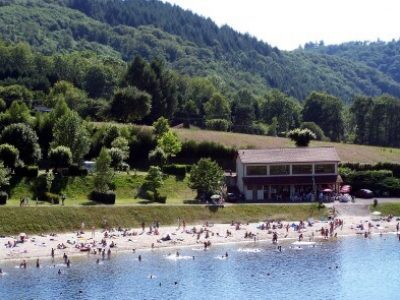 Camping de Saint Martin Terressus - Monts et Barrages en Limousin - Baignade surveillée en été